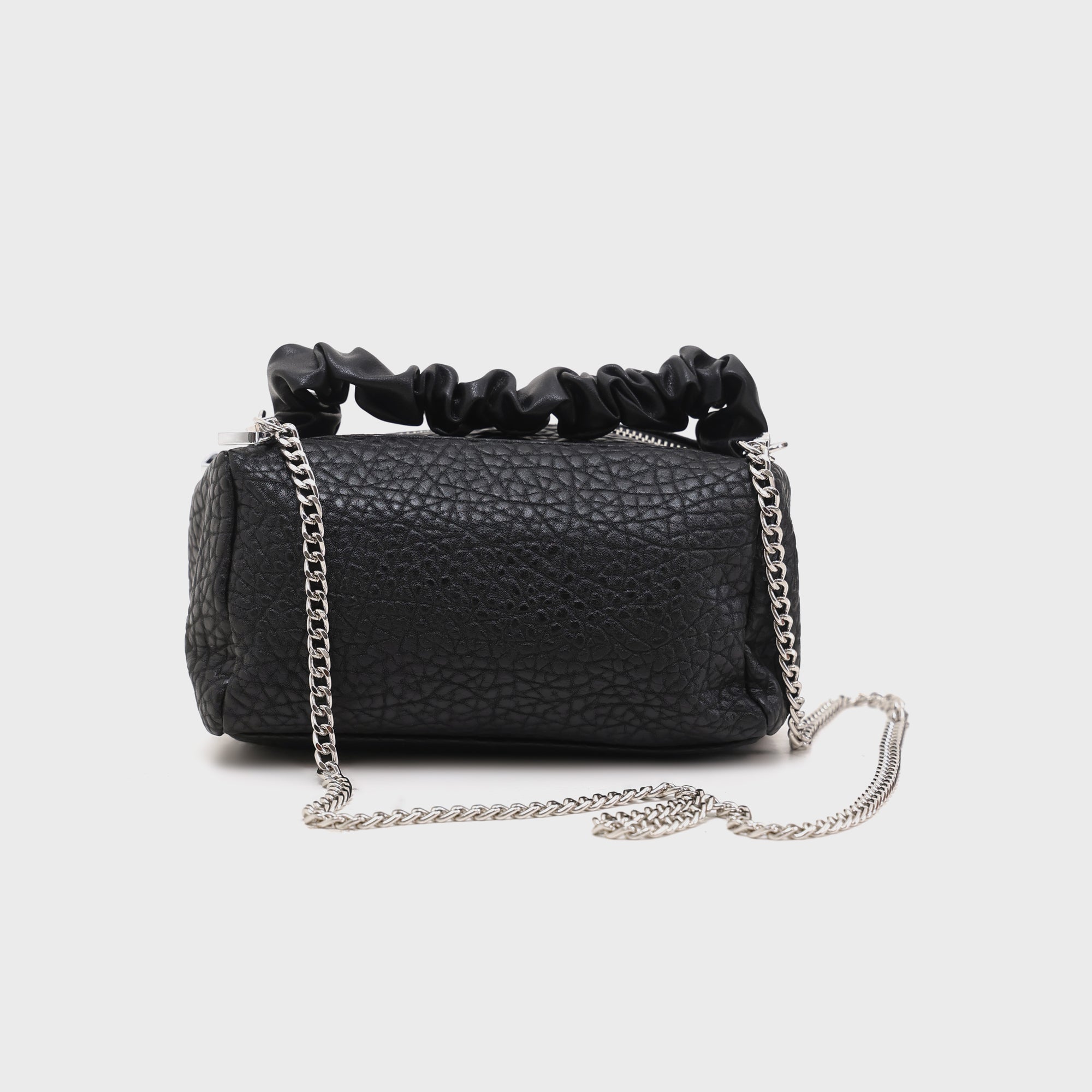 Reva Sling Bag— Soft Style, Strong Vibes.