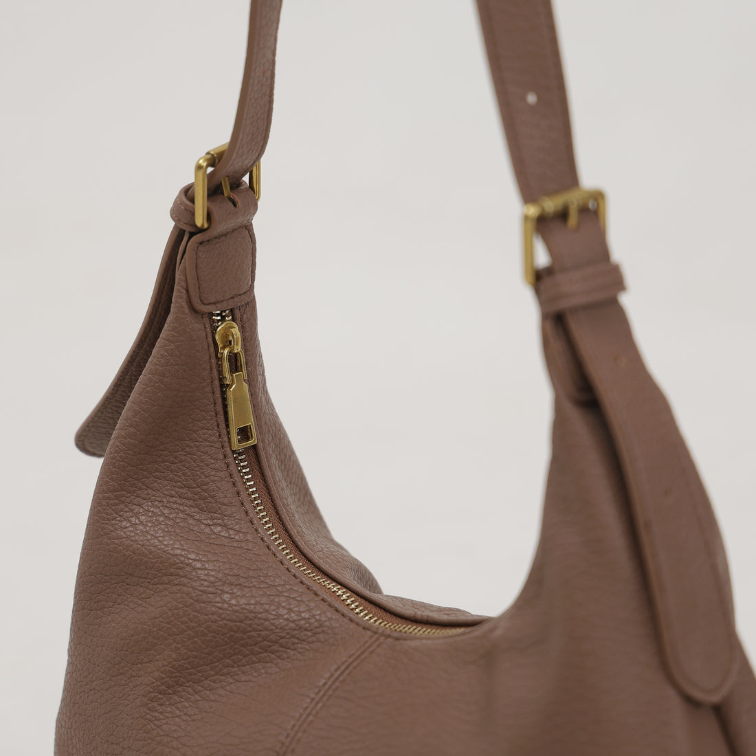 Vela Tote Bag- Naturally Effortless, Everyday Easy.