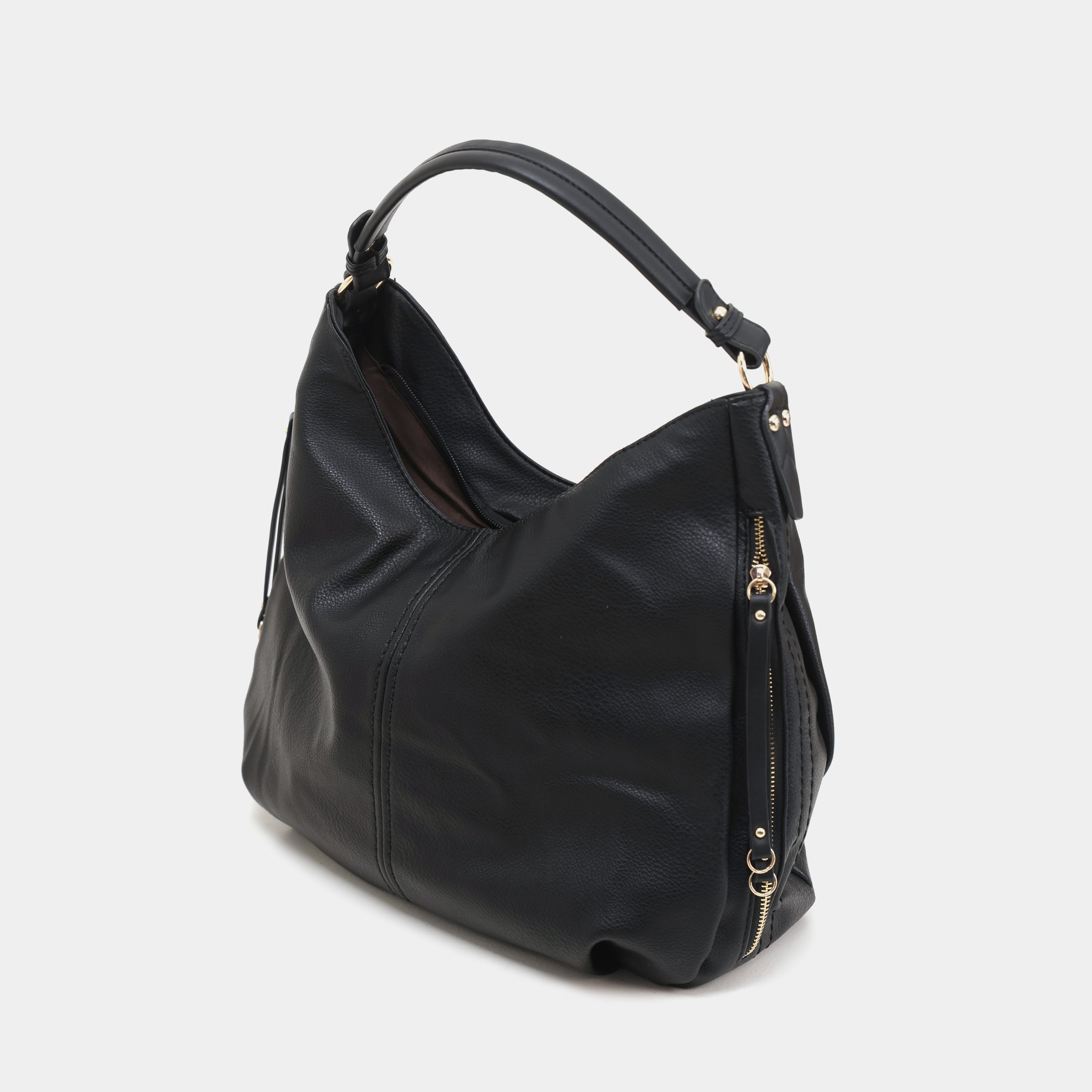 Valmont Handbag – The Bag That Commands Attention